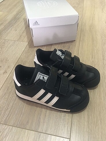 Adidas ayakkabı