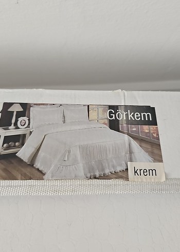 krem yatak örtüsü - Görsel 3