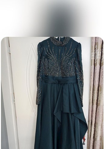 Yeşil İşlemeli Uzun Kollu Abiye Elbise - Görsel 2