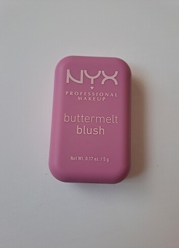 Nyx Buttermelt Blush Kremsi Pudra Allik 01