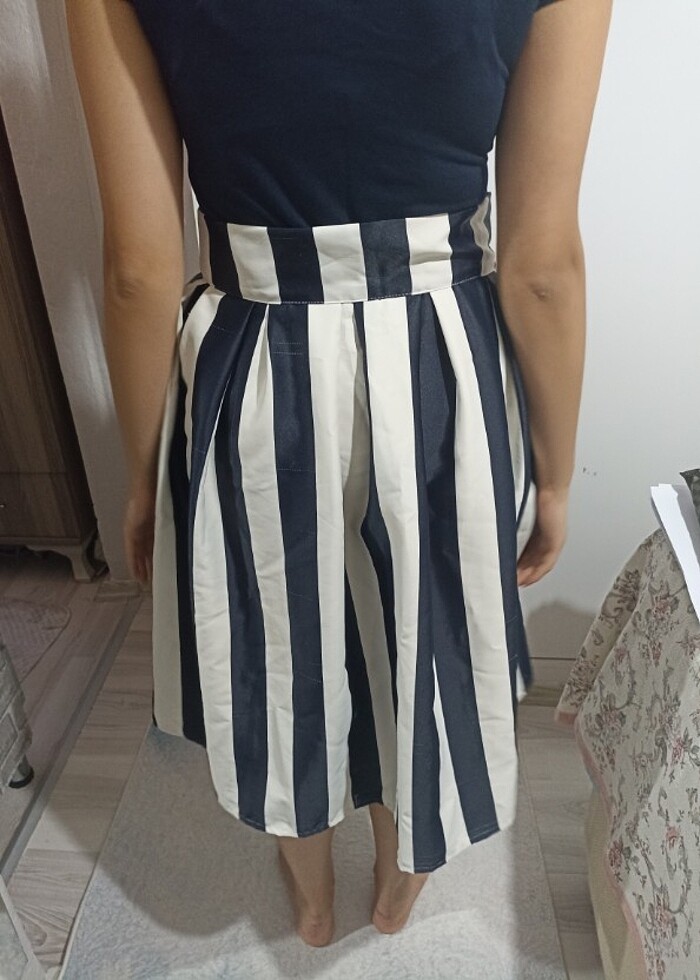 PİLELİ SATEN ETEK - Görsel 2