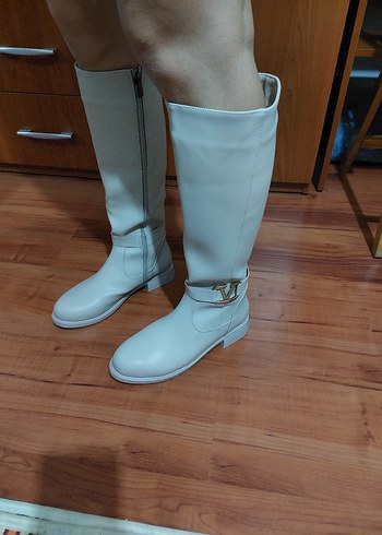 Bej Tokalı Kadın Dizüstü Bot - Görsel 4