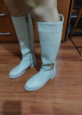 Bej Tokalı Kadın Dizüstü Bot - Görsel 5