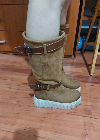 Bej Süet Kadın Dolgu Topuklu Çizme - Görsel 2