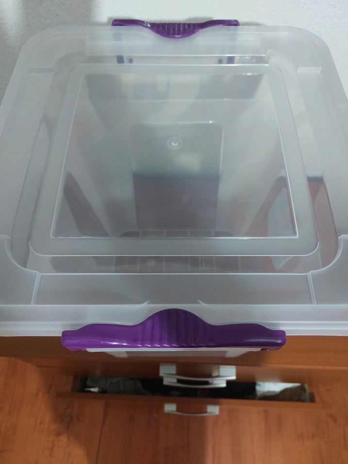 Mor Kulplu Şeffaf Plastik Saklama Kabı 30 lt - Görsel 4