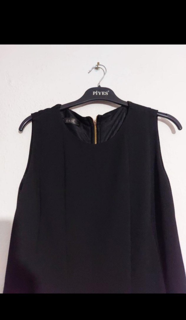 Siyah V Yakalı Midi Kolsuz Elbise - Görsel 3