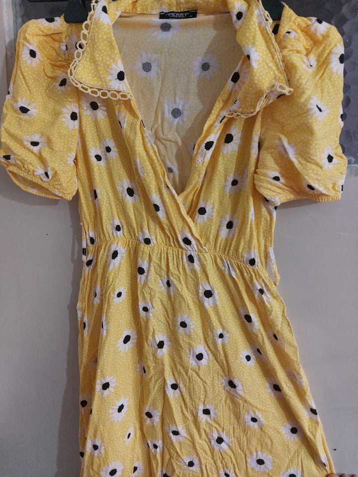 Sarı Uzun Kolay Kesim V Yaka Elbise - Görsel 3