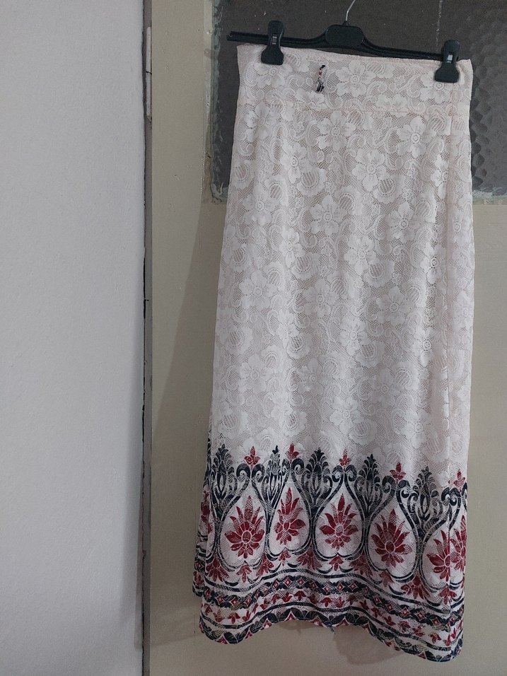 Nakışlı Dantelli Beyaz Uzun Etek - Görsel 5