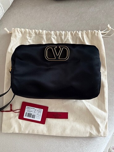 Valentino Clutch