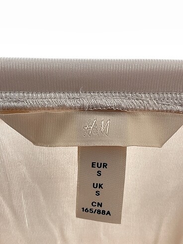 s Beden çeşitli Renk H&M Bluz %70 İndirimli.
