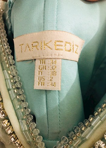 Nakışlı Turkuaz Bohem Tarık Ediz Kıyafeti