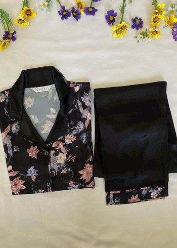 xl Beden Çiçek Desenli Uzun Kollu siyah Kadın Pijama Takımı