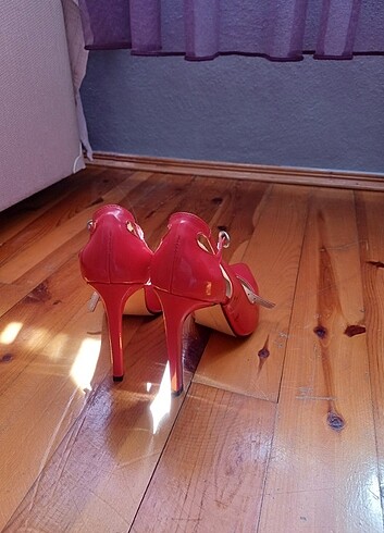 Divarese stiletto