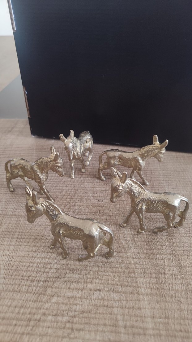 PİRİNÇ Altın Renkli Eşek Figürü - Görsel 2