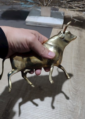 PİRİNÇ Parlak Altın Renkli Boğa Figürü - Görsel 5