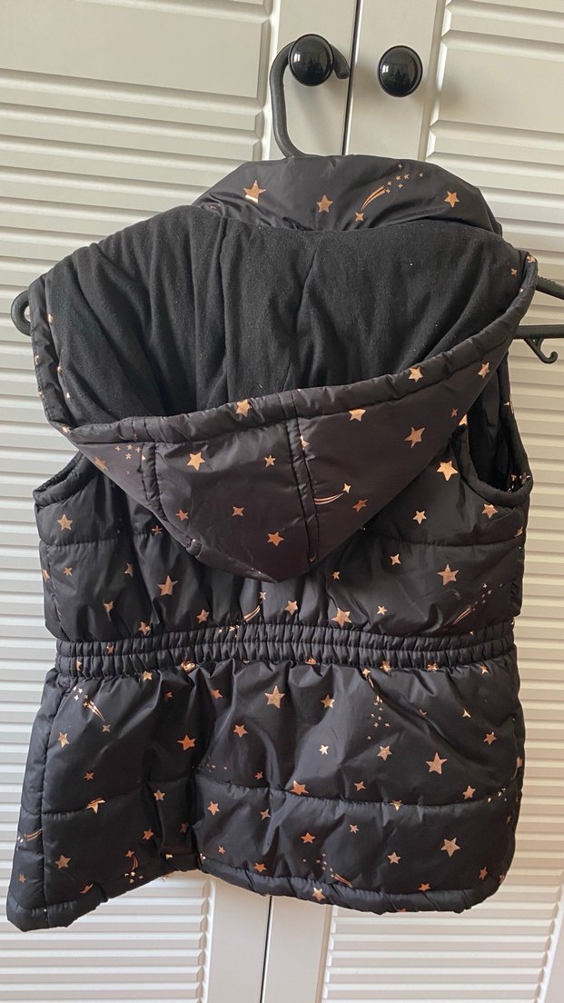 Kız Çocuk Siyah Yıldız Desenli Fermuarlı Yelek - Görsel 4