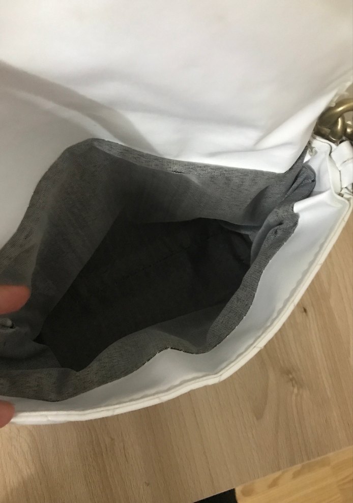 Beyaz Zincir Detaylı Deri Kadın Çanta - Görsel 2