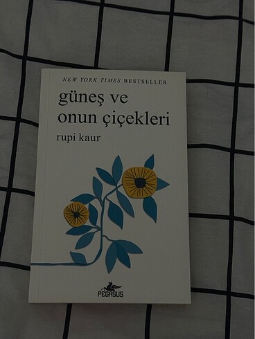 Rupi Kaur - Güneş ve Onun Çiçekleri