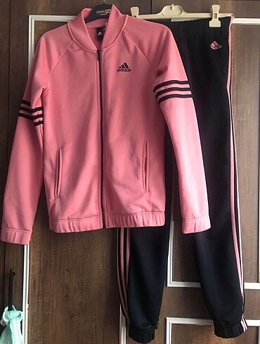 Adidas orjinal eşofman takımı