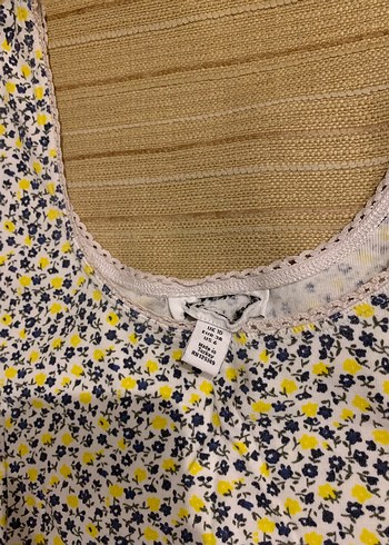 Diğer Sarı Çiçekli Dantel Detaylı Crop Top