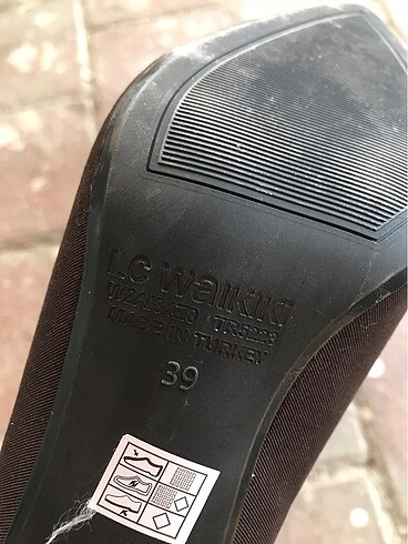 LC Waikiki Sivri burun topuklu ayakkabı