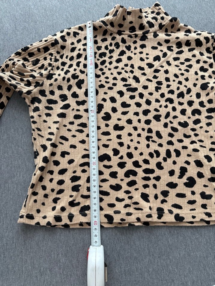 Uzun Kollu Baskılı Boğazlı Kadın Bluz - Görsel 3