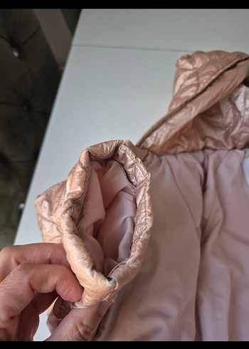 Parlak Bej Kapüşonlu Kız Mont - Görsel 6