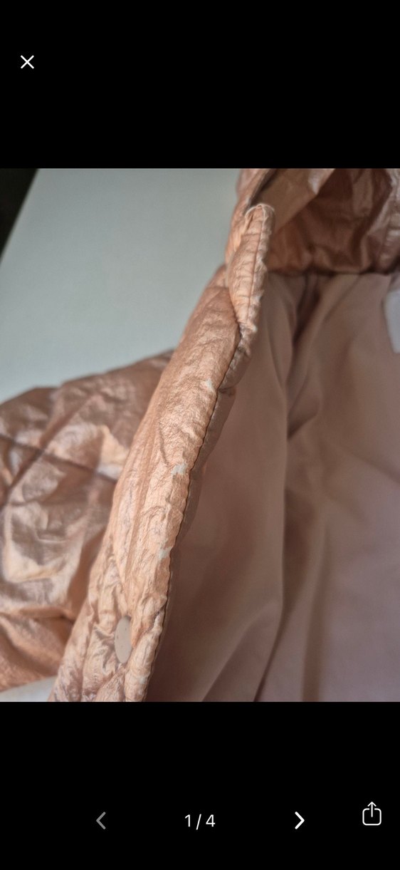 Parlak Bej Kapüşonlu Kız Mont - Görsel 4