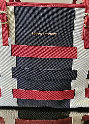  Beden çeşitli Renk Tommy Hilfiger çanta 