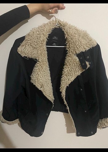 Siyah Kürk Detaylı Rahat Kesim Kadın Ceket - Görsel 3