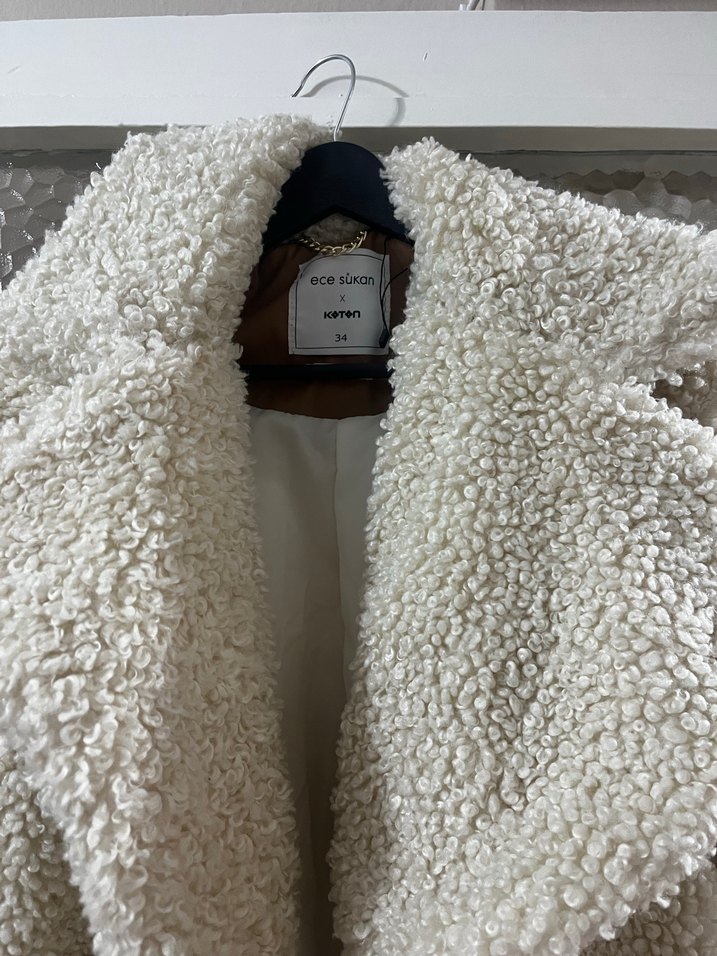 Bej Uzun Peluş Kadın Kaban - Görsel 5