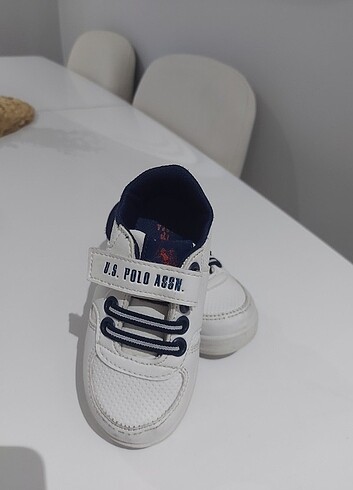 22 Beden beyaz Renk U.s polo bebek ayakkabi