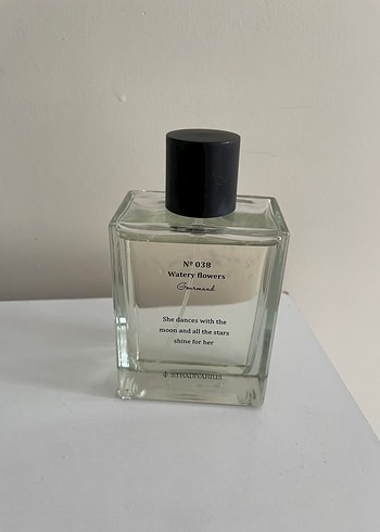 Stradivarius Watery Flowers Kadın Parfümü - Görsel 3