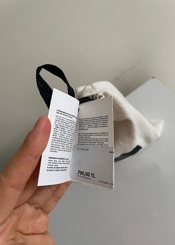 Stradivarius Watery Flowers Kadın Parfümü - Görsel 5