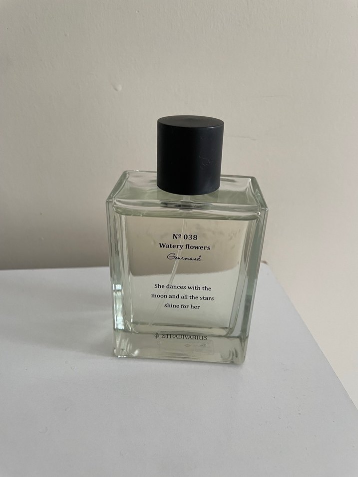 Stradivarius Watery Flowers Kadın Parfümü - Görsel 3