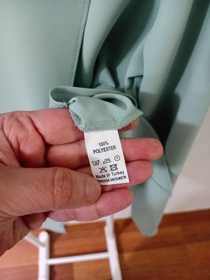 Yeşil Drapeli Kadın Bluz - Görsel 5