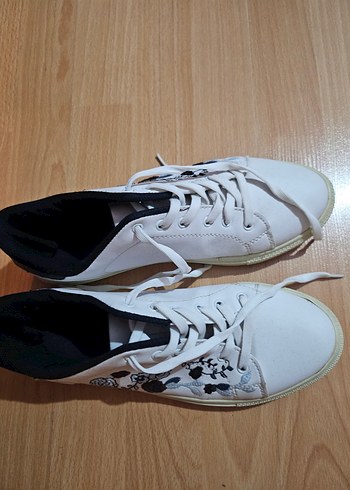 Beyaz Bağcıklı Spor Stiletto Topuklu Kadın Ayakkabı