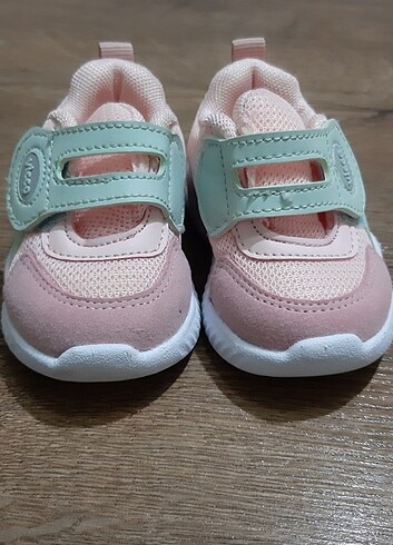 VİCCO kiz bebek ayakkabı 