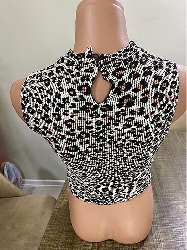 Stradivarius Stradivarius kısa leopar desen crop
