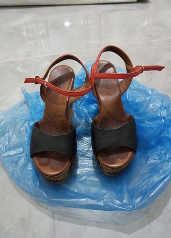 36 Beden çeşitli Renk Venüs marka sandalet 