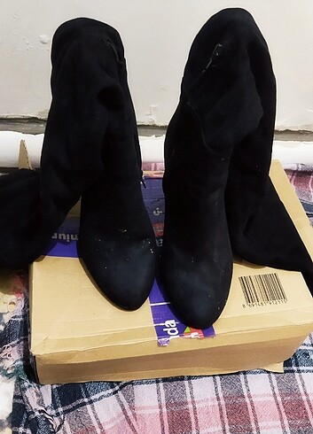 36 Beden siyah Renk Mango marka çorap çizme modeli