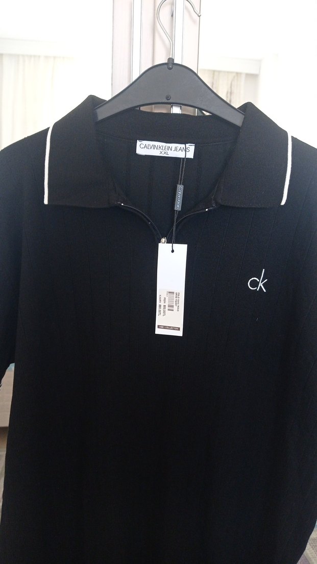 Siyah yakası fermuarlı Loose Fit Polo Tişört - Görsel 2