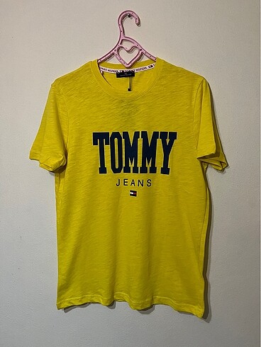 Orijinal etiketli Tommy Hilfiger unisex tshirt