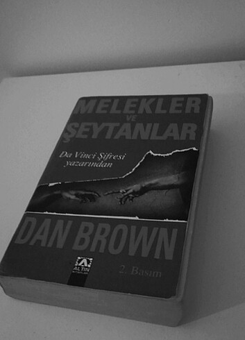 Dan Brown Melekler ve Şeytanlar 574 syf