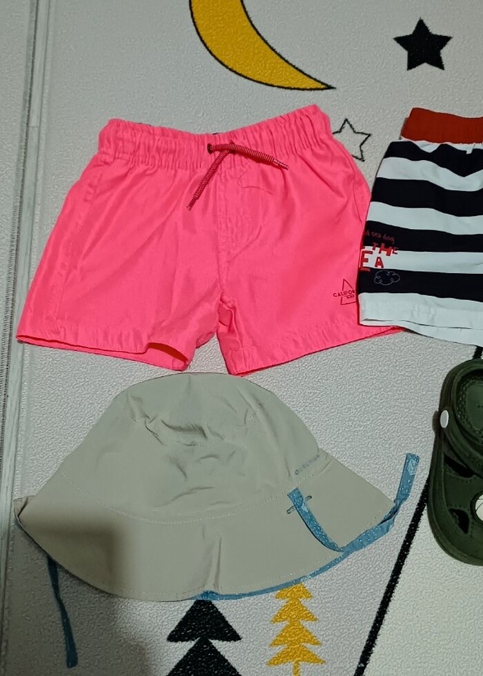 Erkek çocuk Deniz şortu ve şapka terlik - Görsel 2