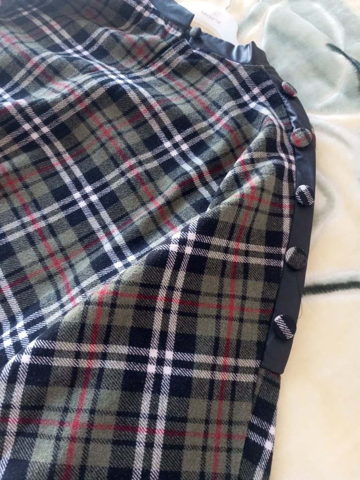 yeşil Ekose Desenli Uzun Kollu Kadın Pelerin - Görsel 3