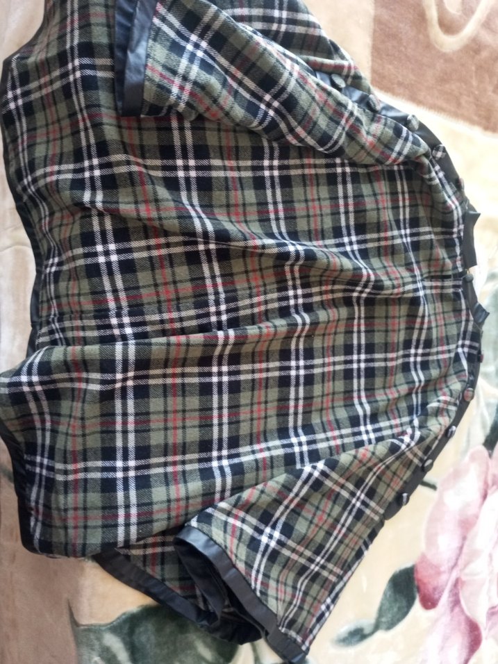 yeşil Ekose Desenli Uzun Kollu Kadın Pelerin - Görsel 2