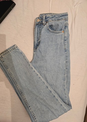 mom jean