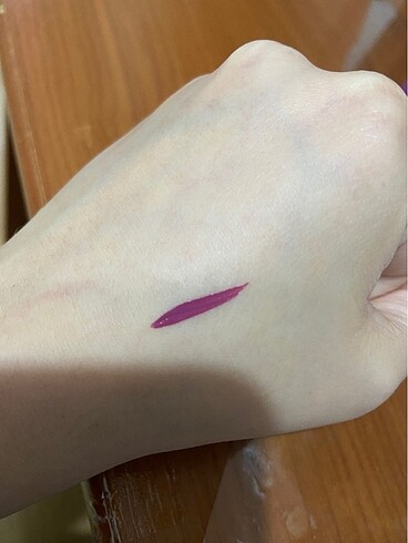  Beden Renk Beaulis Eyeliner