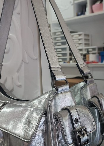 Gri Metal Tokalı Kadın El Çantası - Görsel 7